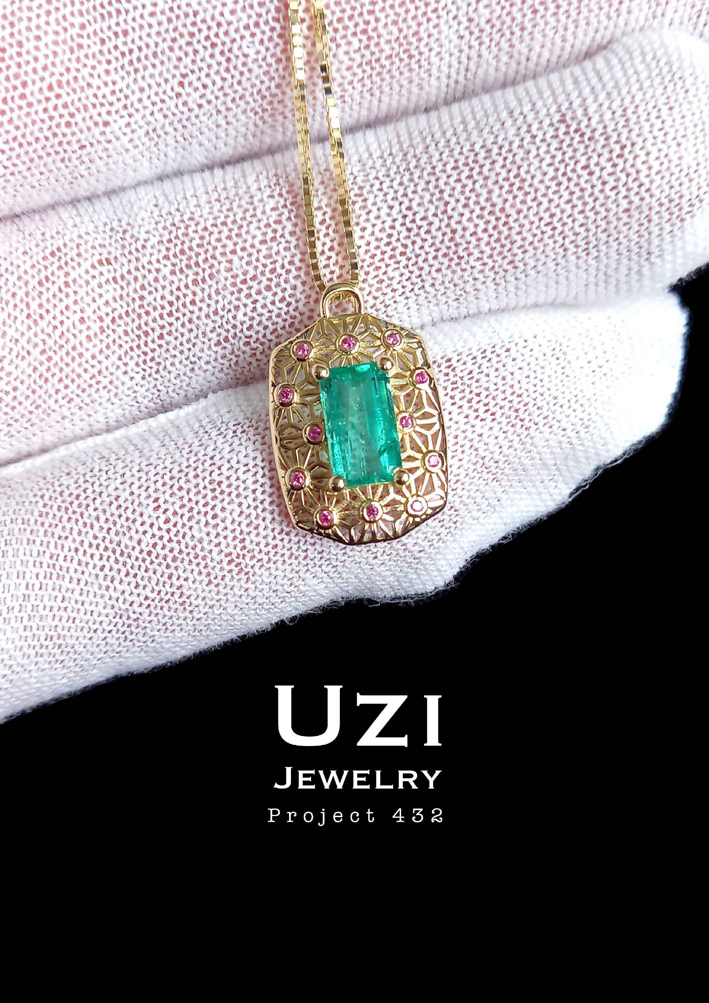 14K GOLD PENDANT SET WITH NATURAL COLOMBIAN 1.23 CT EMERALD