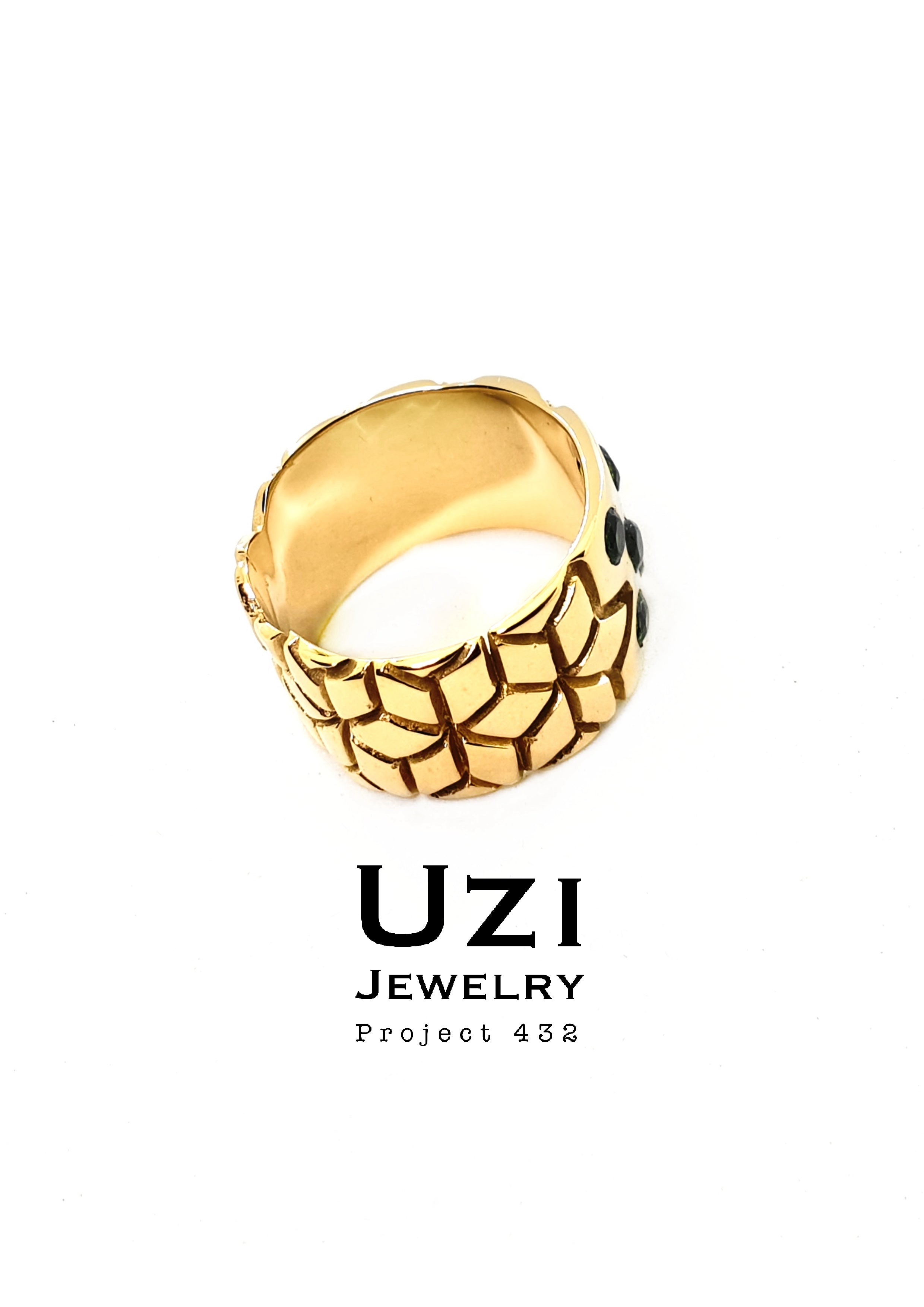 18K GOLD RING WITH ASANOHA FLOWER HAND ENGRAVE