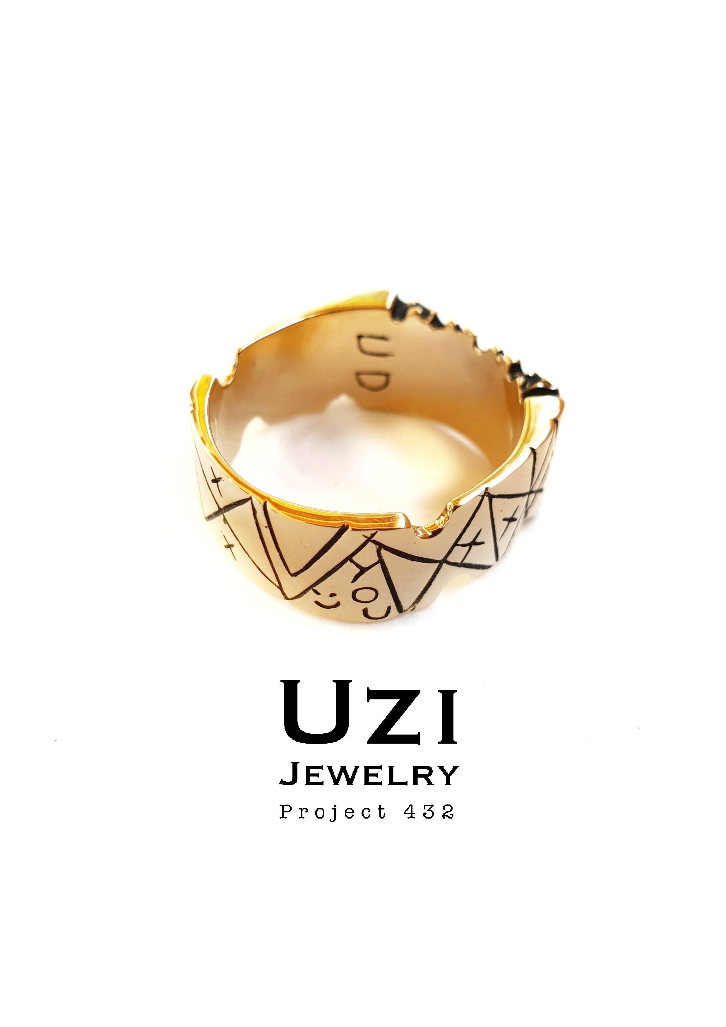 18K GOLD RING WITH FU*K HAND ENGRAVE