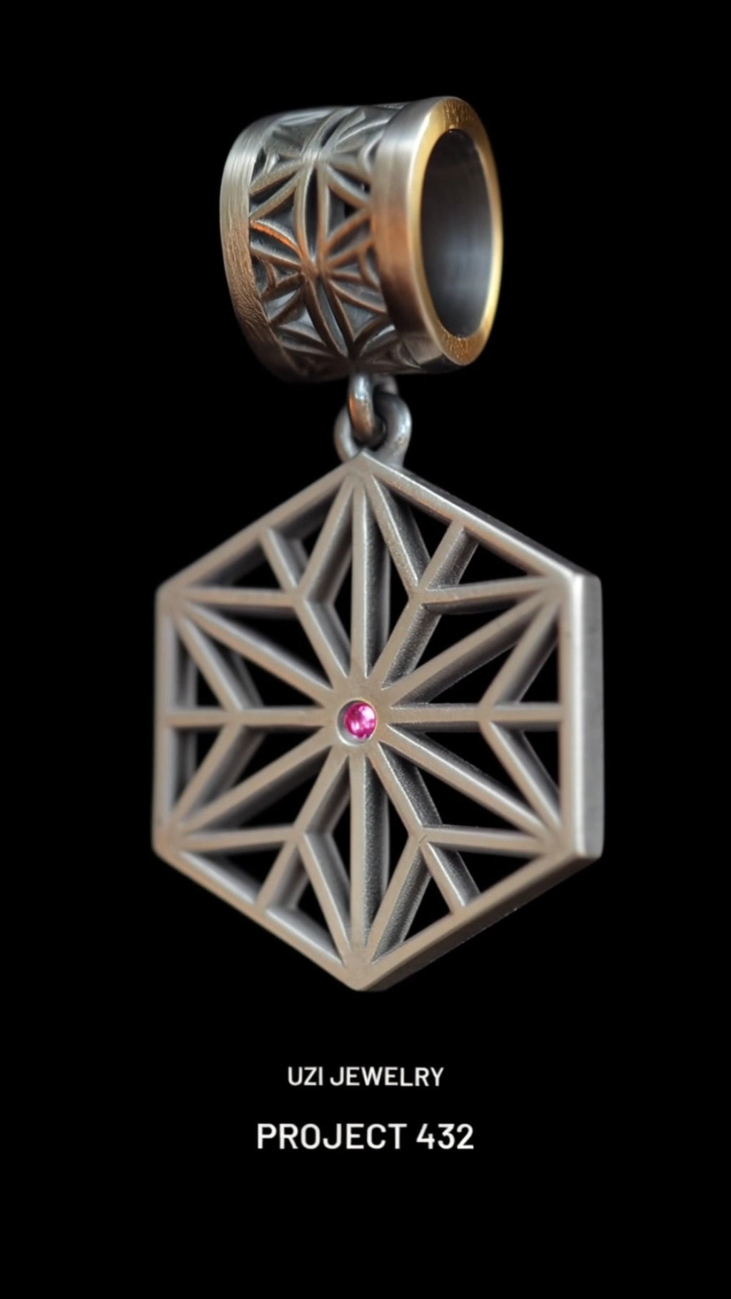 925 sterling silver pendant Set with natural ruby