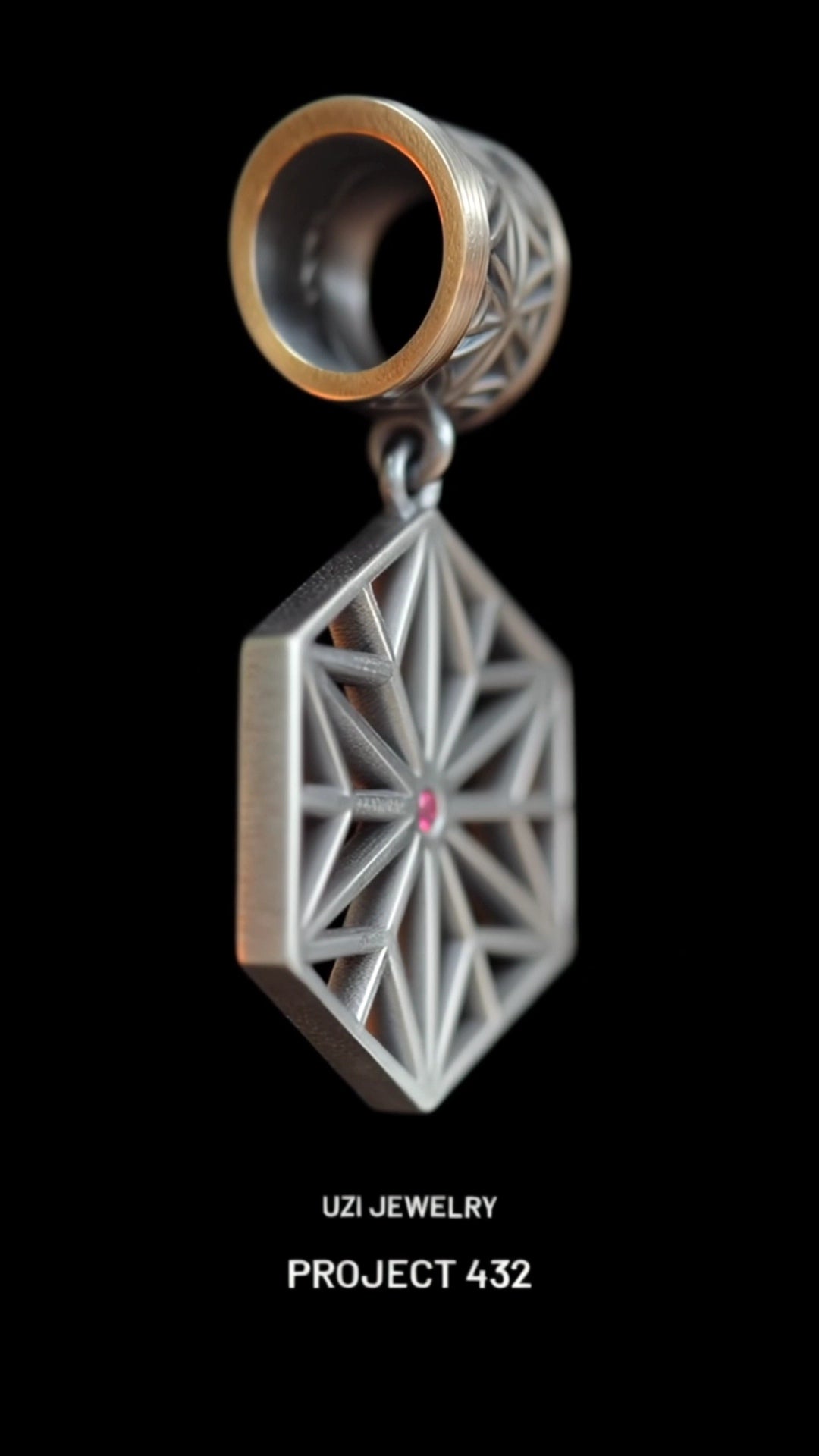 925 sterling silver pendant Set with natural ruby